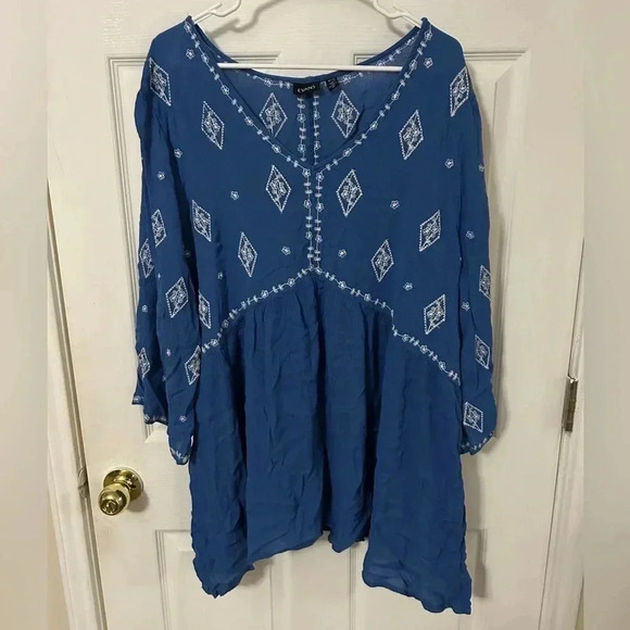 Evan’s women’s mid length sleeve‎ - Picture 1 of 4